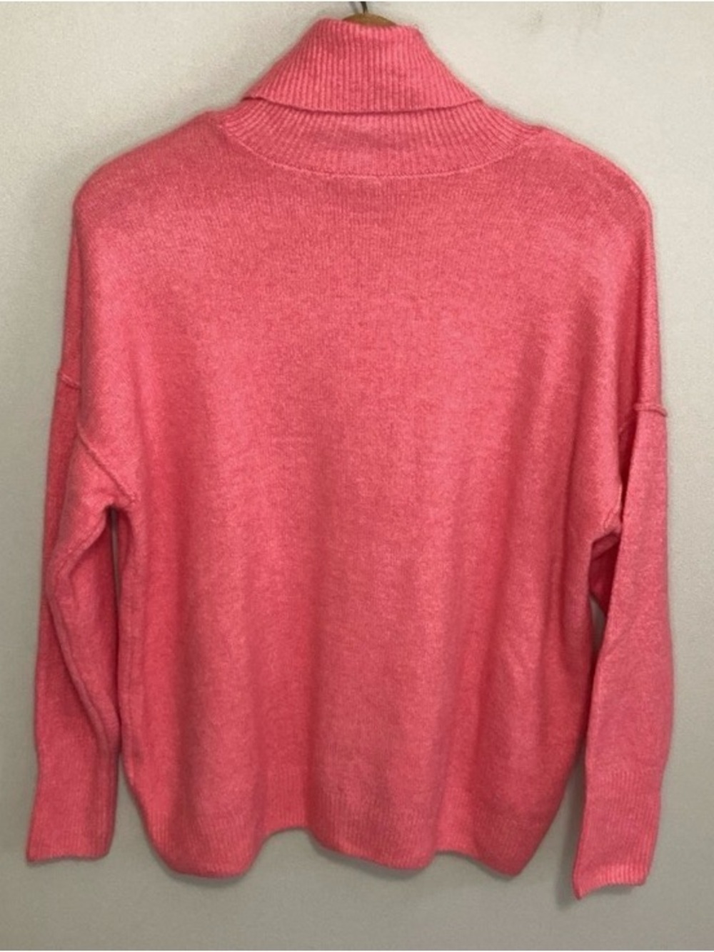 Vince Camuto Coral Pink Turtleneck Sweater, Women’s Size Small Super Soft - Picture 10 of 10